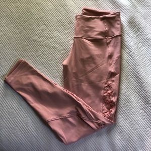 Victoria’s Sport Knockout Leggings